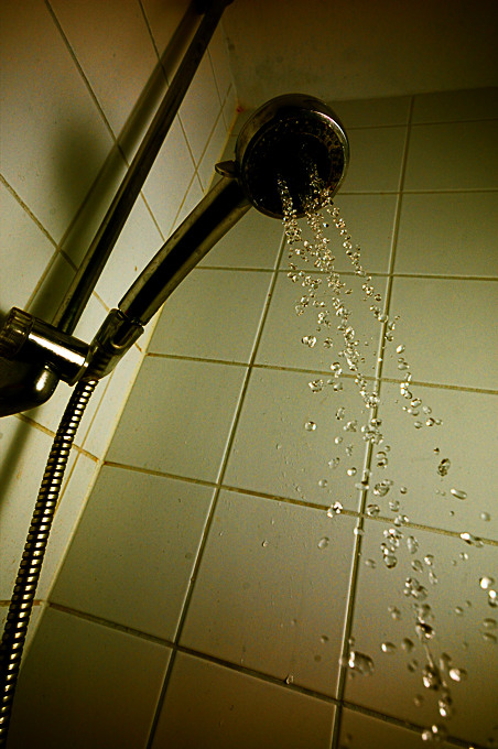 2007-03-25 stop-motion shower / stop-motion dusche